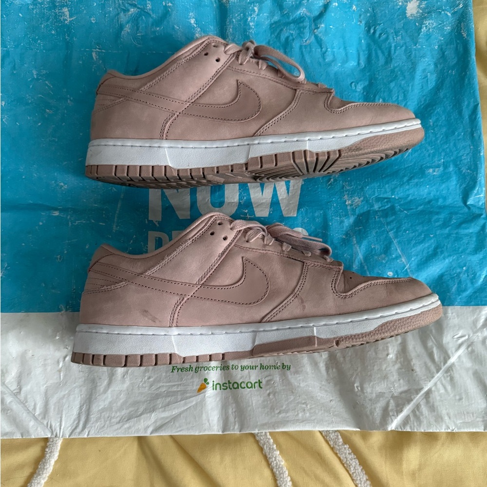 Nike Dunks - Picture 4 of 5